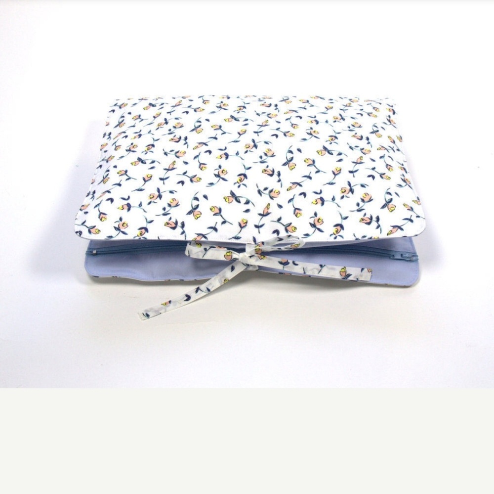 Hiromi Paris Lingerie Bag